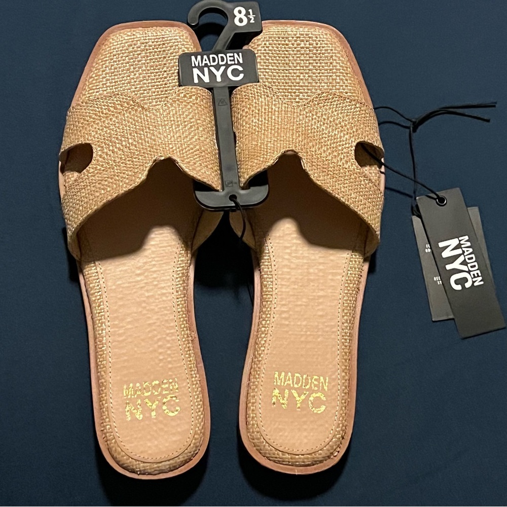 Size 8.5 Women's Madden NYC Tan Slide Sandals
